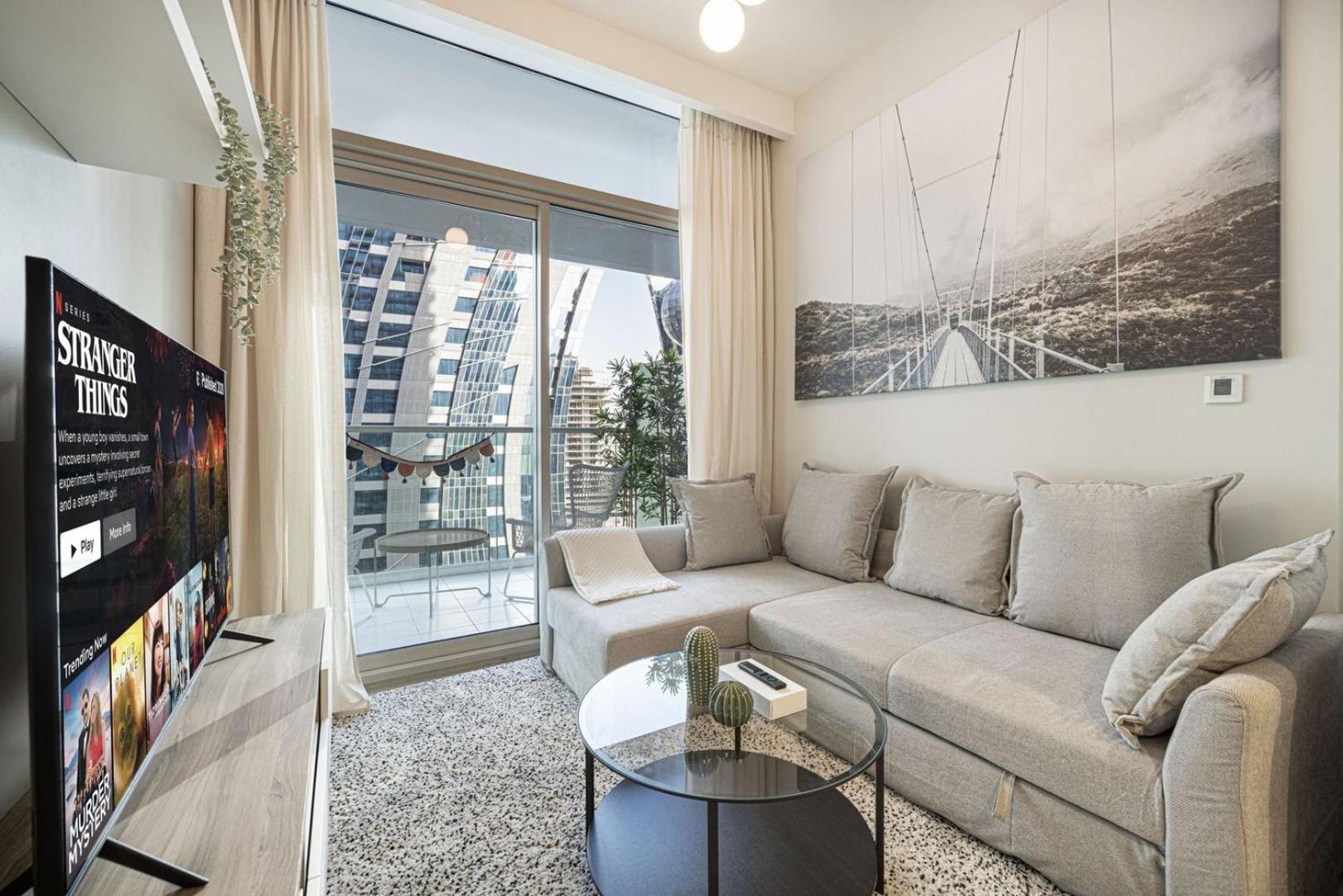Apartment Luxe | 1br | Close To Burj Khalifa & Mall Dubai